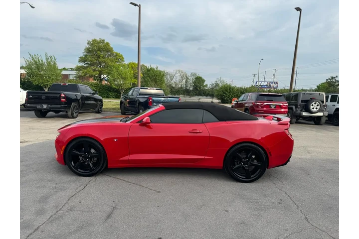 2017 Camaro 2dr Conv 2LT image 5