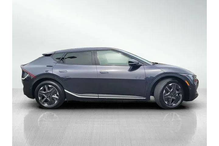 $32886 : Kia EV6 2025 Light Long Rang image 3