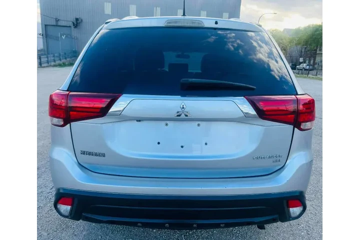 $6799 : 2016 Outlander SEL image 3