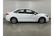 $23995 : Toyota Corolla 2024 LE 4dr S thumbnail