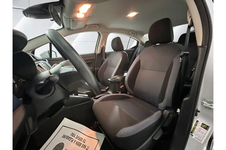 $19521 : Nissan Versa 2025 SV 4dr Sed image 8