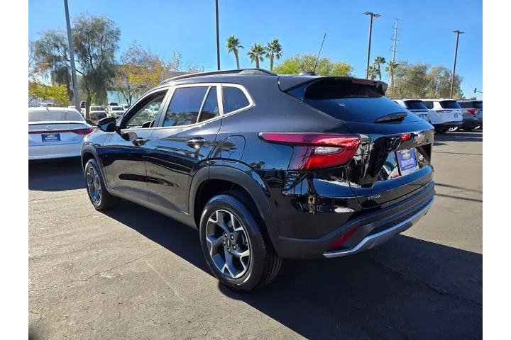 $21993 : Chevrolet Trax 2024 LT 4dr C image 4