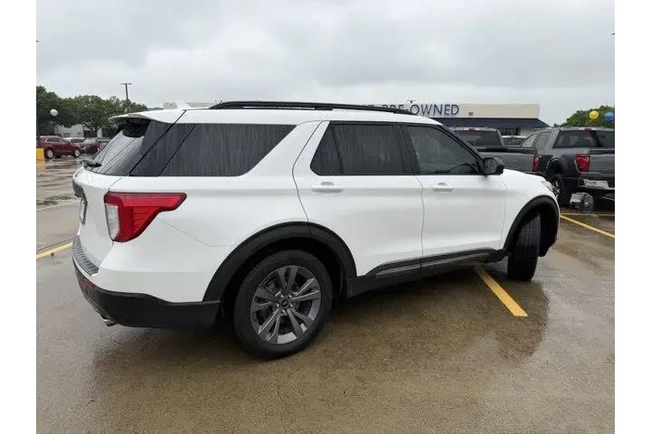 $32589 : Ford Explorer 2024 XLT 4dr S image 5