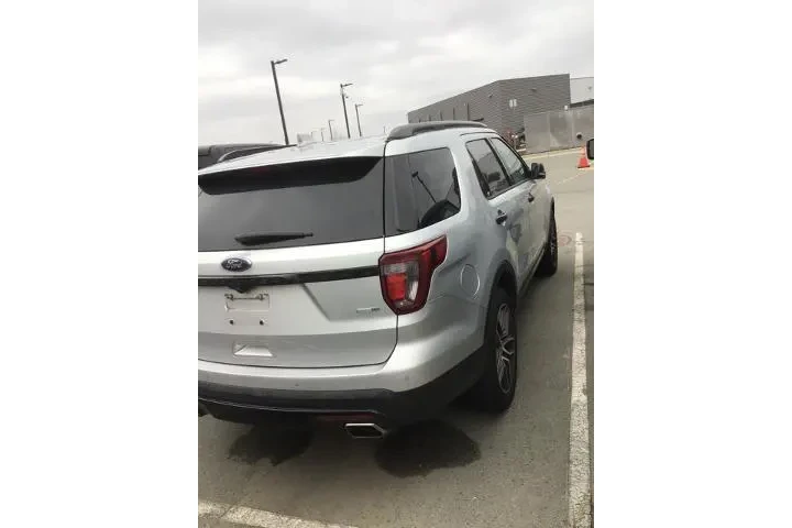 $16995 : Ford Explorer 2017 AWD Sport image 9