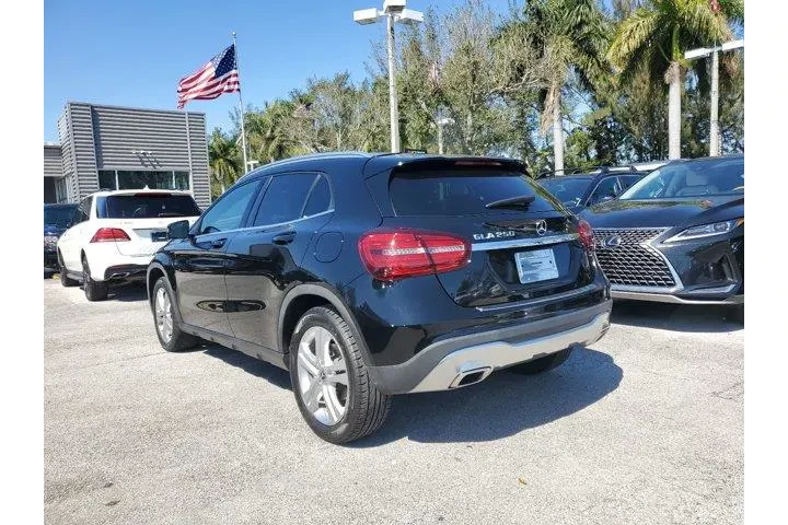 Mercedes-Benz GLA 2020 GLA 2 image 4