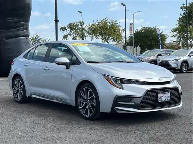 2020 Toyota Corolla image 3