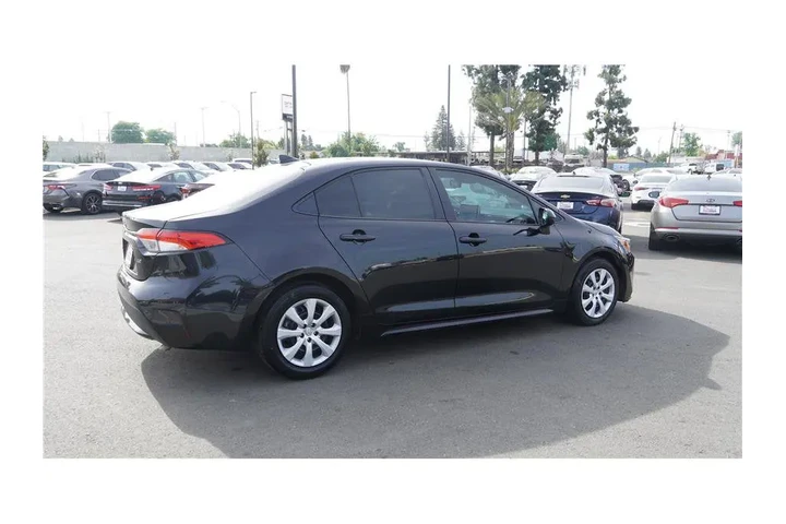 $17250 : 2021 Corolla LE image 6