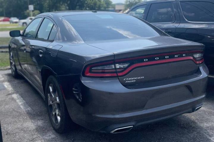 $10900 : 2015 Charger SE image 7