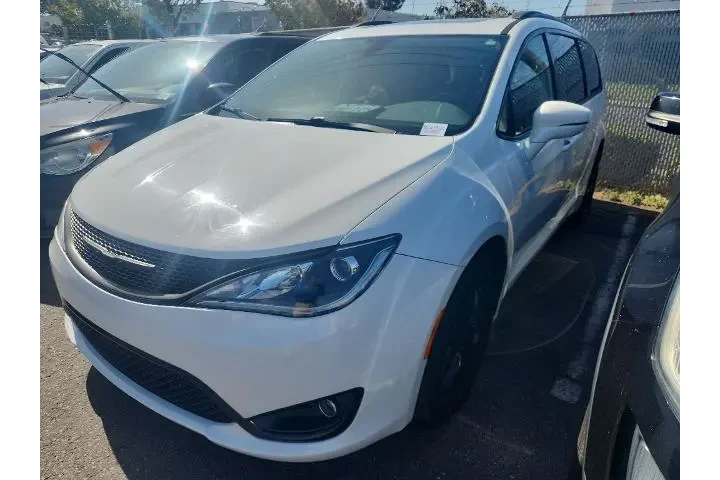 $14491 : Chrysler Pacifica 2018 Limit image 4