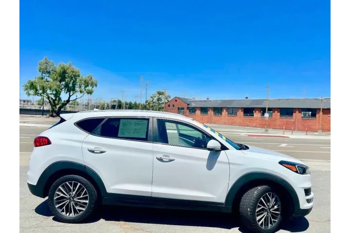 $19995 : 2020 Tucson SEL image 6