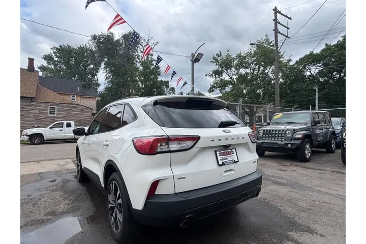 $16995 : 2021 Escape SE image 6