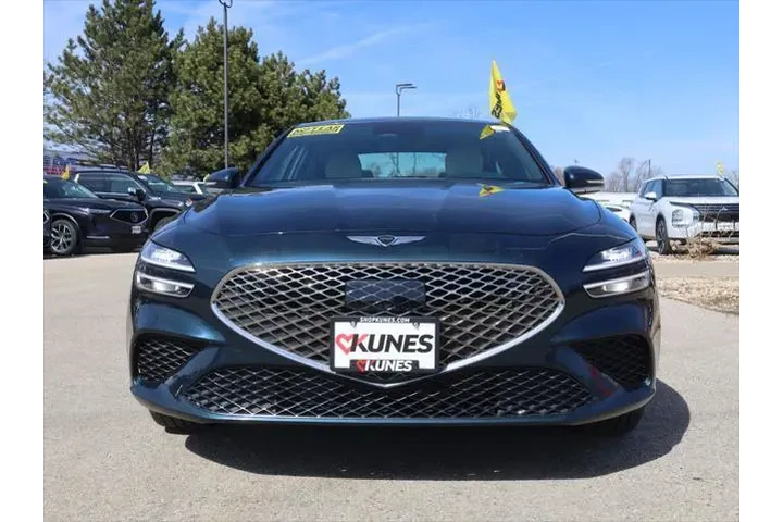 $29377 : Genesis G70 2025 2.5T Standa image 3