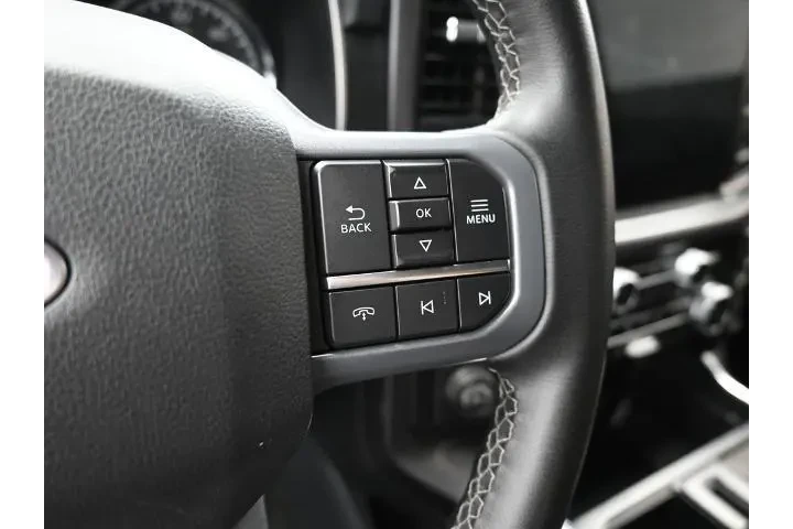 $35352 : Ford F-150 2023 4x4 XLT 4dr image 6