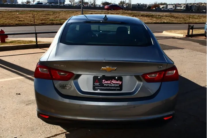 $19075 : Chevrolet Malibu 2024 LT 4dr image 8