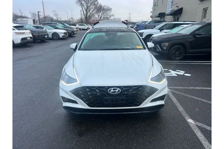 $19577 : Hyundai SONATA 2022 Limited image 1