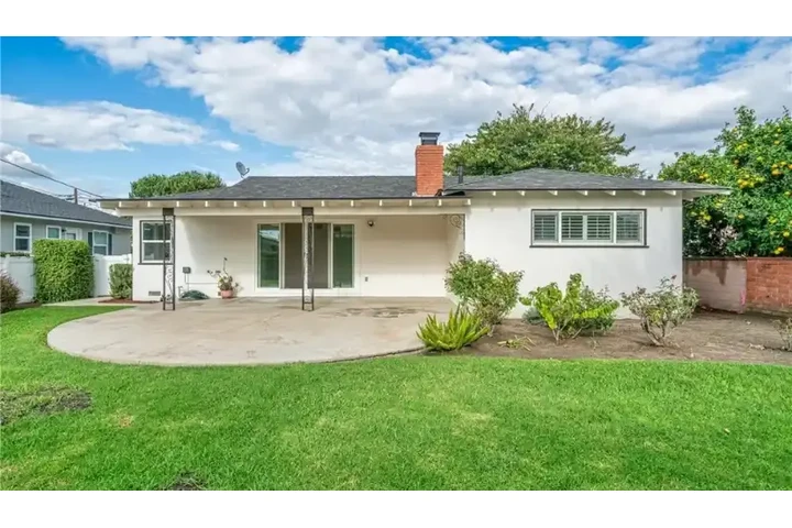 $2500 : Nine Home for rent in Los Ange image 6