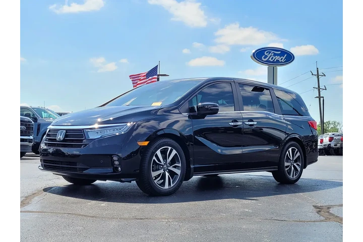 $39795 : Honda Odyssey 2024 Touring 4 image 8