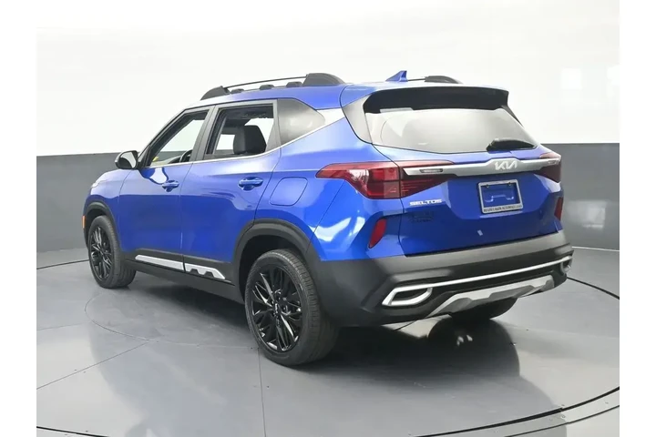 $20352 : Kia Seltos 2022 AWD Nightfal image 4