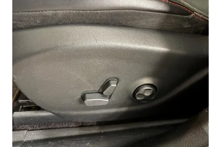 $11900 : Jeep Cherokee 2017 4x4 Trail image 5