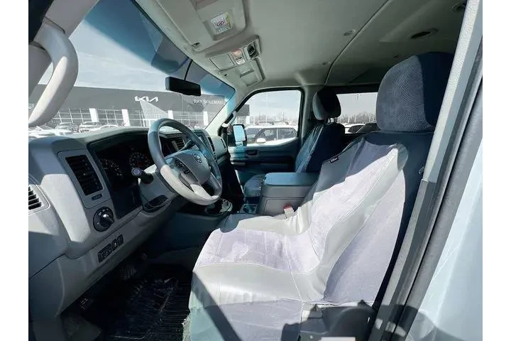 $22988 : Nissan NV 2015 3500 HD S 3dr image 9