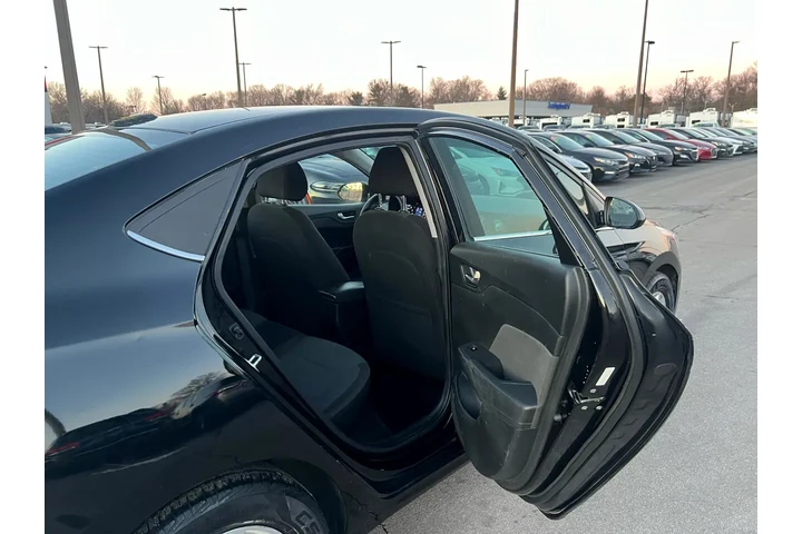 $10980 : 2019 Accent SEL Sedan Auto image 7
