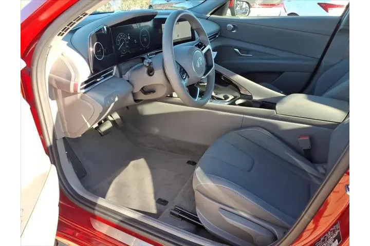 $26990 : Hyundai ELANTRA Hybrid 2024 image 6