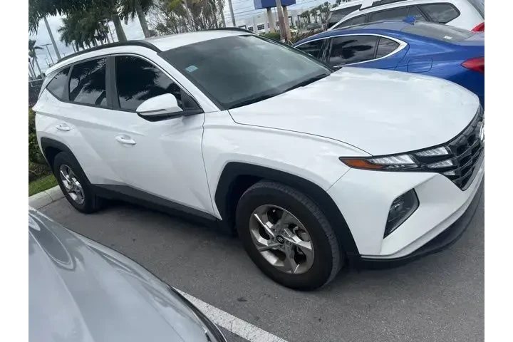 $20272 : Hyundai TUCSON 2023 SEL 4dr image 3