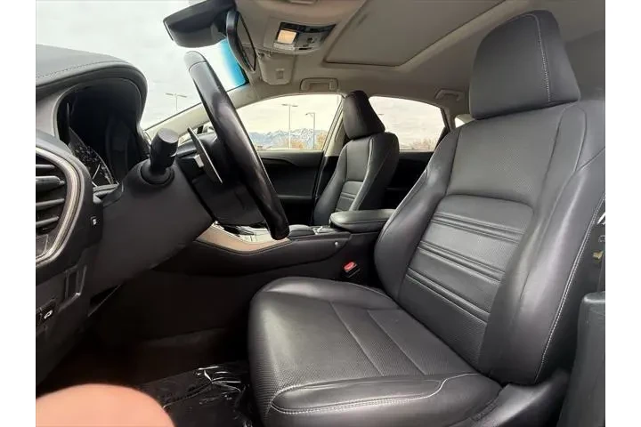 $20950 : Lexus NX 300 2018 AWD 4dr Cr image 10