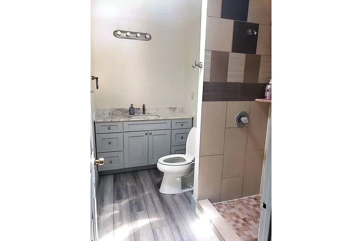 $1400 : Garden Grove 3 & 2 image 3