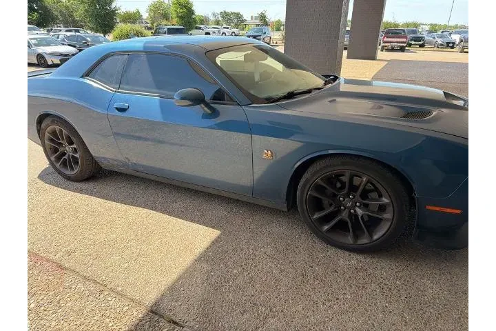 $38467 : Dodge Challenger 2022 R/T Sc image 4