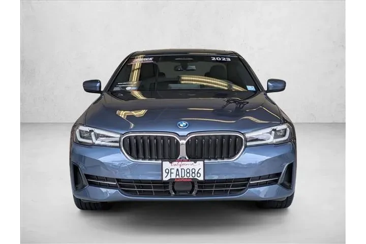 $38040 : BMW 5 Series 2023 530e 4dr S image 2