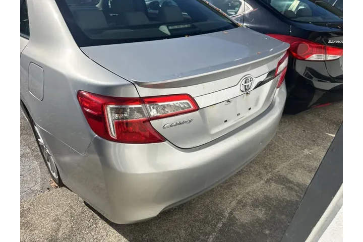 $11995 : 2013 Camry XLE V6 image 4