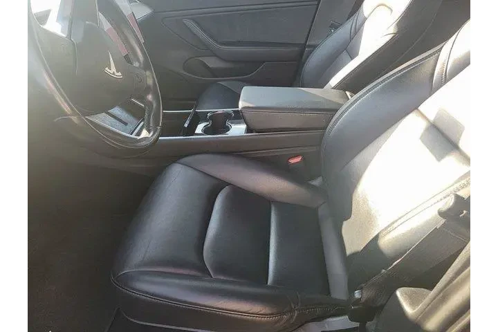 $17407 : Tesla Model 3 2018 Mid Range image 8