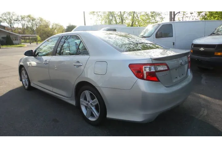 $10500 : 2014 Camry SE Sport image 7
