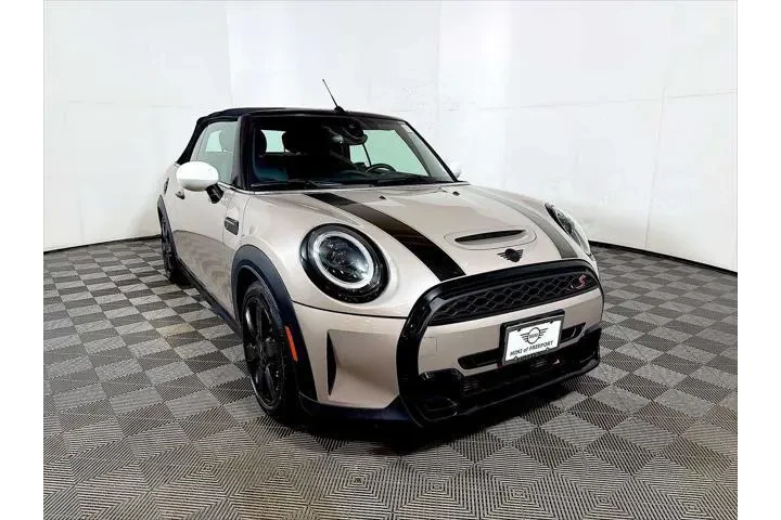 $26988 : MINI Convertible 2024 Cooper image 2