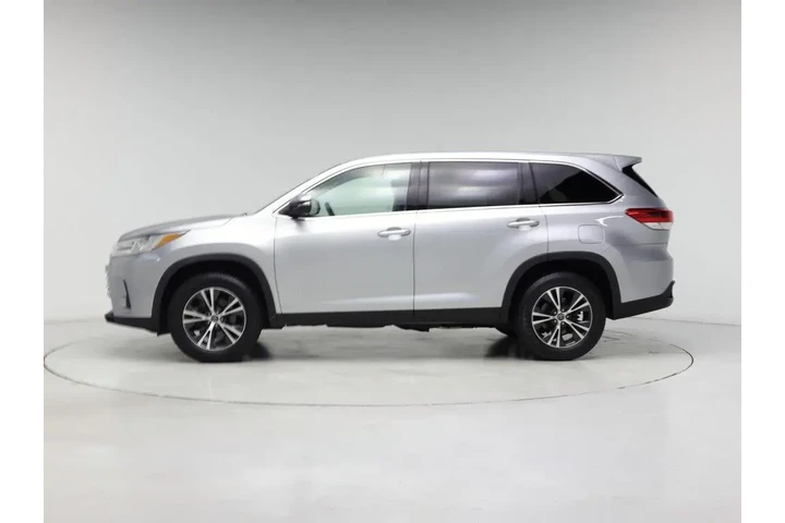 $19998 : Toyota Highlander 2019 LE 4d image 3
