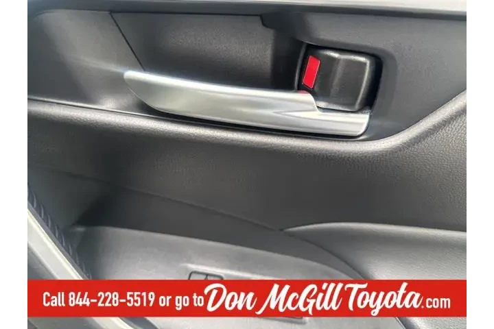 $28386 : Toyota RAV4 2024 AWD XLE 4dr image 8
