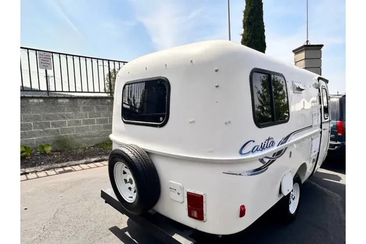 $16900 : 2008 Casita Travel Trailer image 7