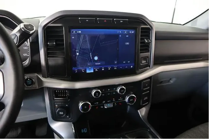 $38761 : Ford F-150 2023 4x4 Lariat 4 image 5