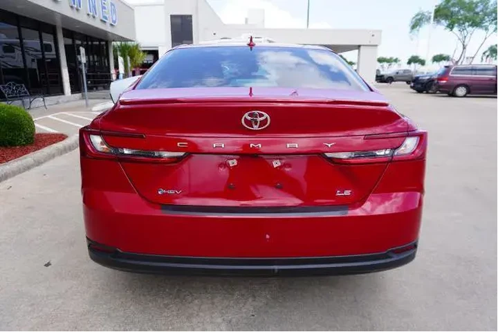 $27488 : Toyota Camry 2025 SE 4dr Sed image 5
