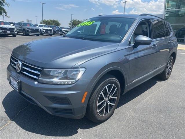 $13888 : 2021 Volkswagen Tiguan image 3