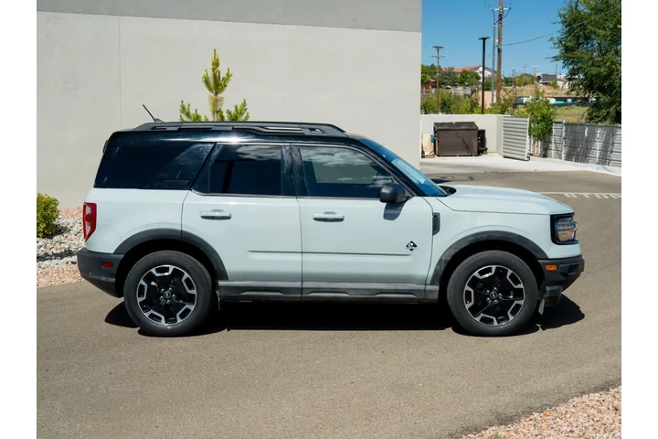 $25863 : 2022 Bronco Sport Outer Banks image 5