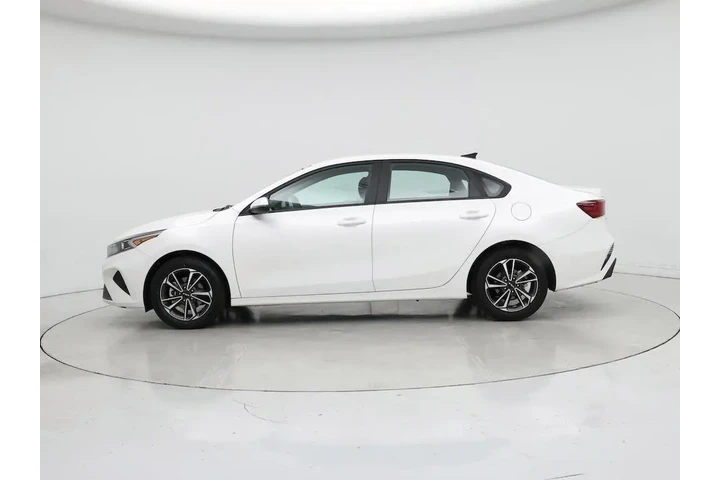 $20998 : Kia Forte 2023 LXS 4dr Sedan image 3