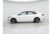 $20998 : Kia Forte 2023 LXS 4dr Sedan thumbnail