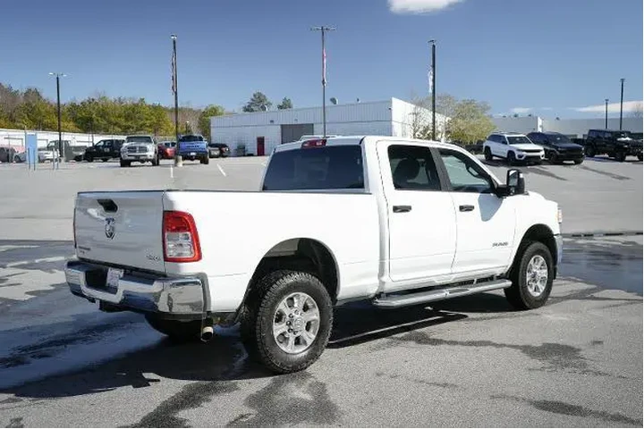 $39328 : Ram 2500 2024 4x4 Big Horn 4 image 10