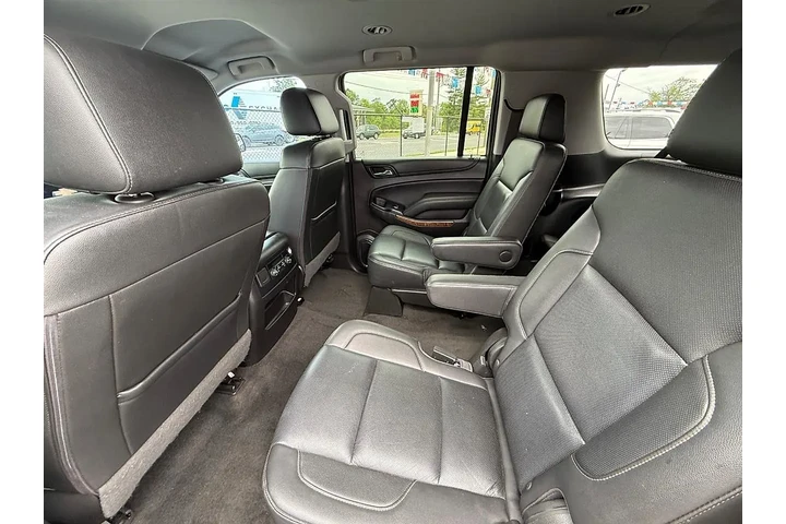 $27800 : 2018 Suburban Premier 2WD image 4