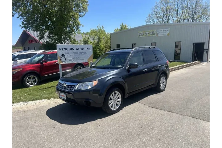 $6900 : 2011 Forester 2.5X Premium image 1