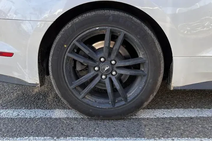 $15995 : Ford Mustang 2017 EcoBoost P image 5