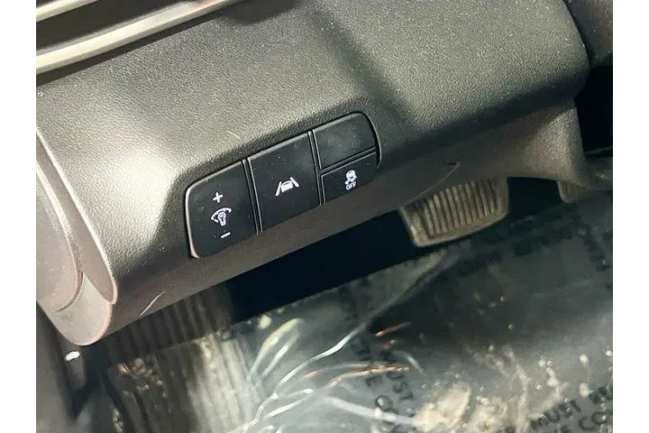 $15819 : Hyundai ELANTRA 2022 SEL 4dr image 10