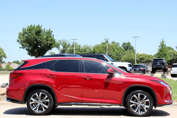 $41776 : 2022 RX 350L image 8